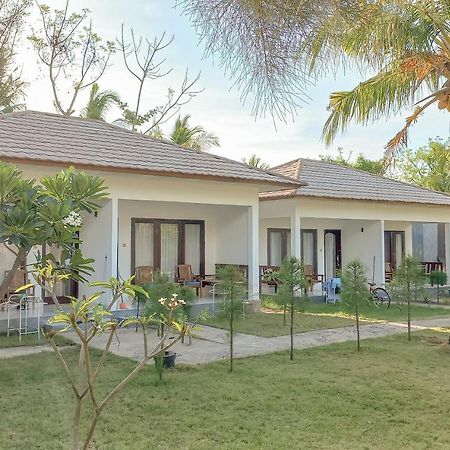 Nusa Indah Bungalows Гілі-Аїр Екстер'єр фото