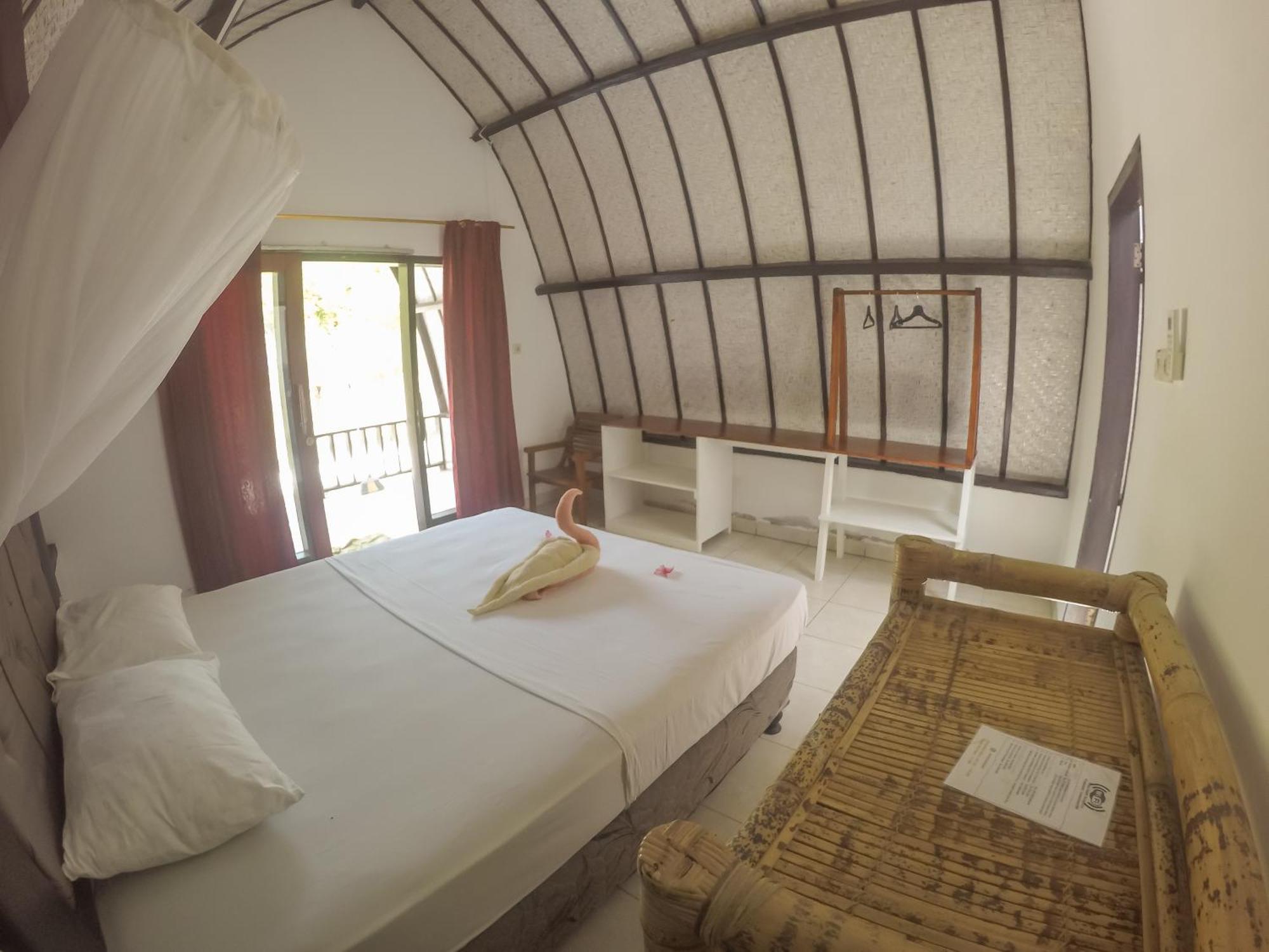 Nusa Indah Bungalows Гілі-Аїр Номер фото
